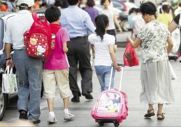 沉重的书包舞蹈视频,书包舞蹈背后的青春力量