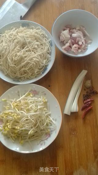 襄县焖面的做法视频,一锅香浓，回味无穷